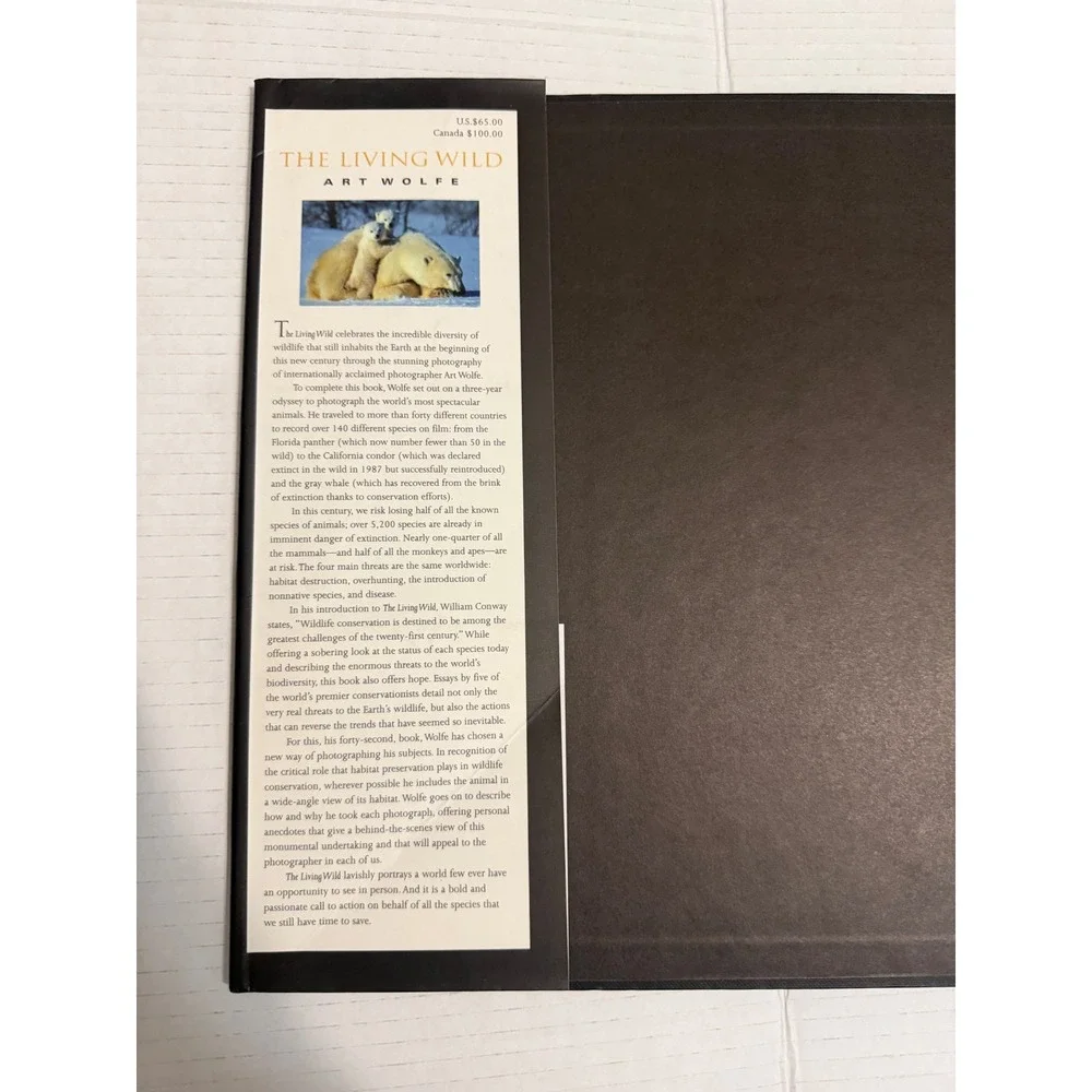The Living Wild Art Wolfe Hardcover Photography Book 1st Edition 2000 Wild Earth